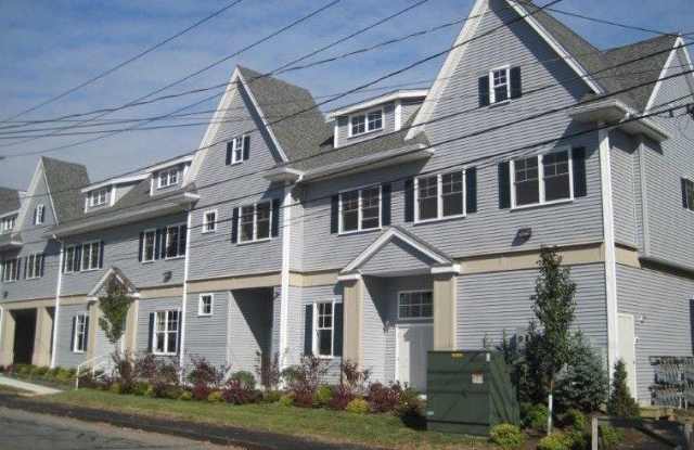 404 Whiting Ave