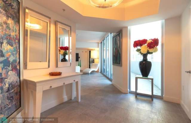 333 Las Olas Way