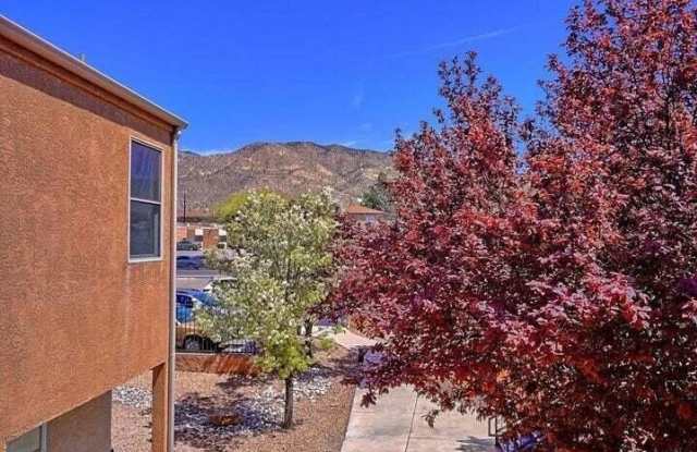 2401 Chelwood Park Boulevard NE unit: B-1