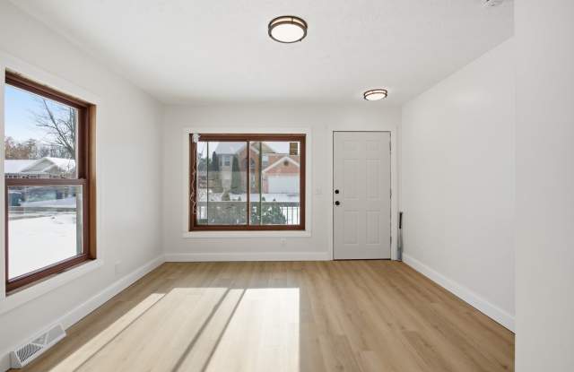 Photo of 35942 Vinewood Street