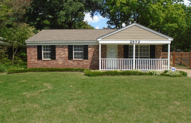 2572 Mcarthur Dr - 2572 Mcarthur Drive, Memphis, TN 38128