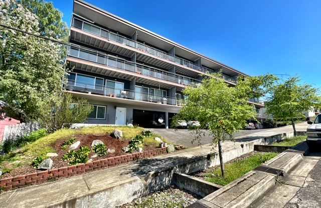 1104 Pacific Ave #102
