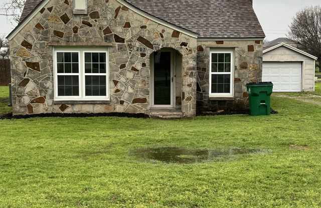 207 Frederick Street