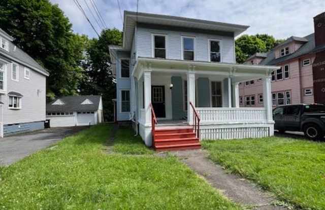 Photo of 1211 Madison Street - 4