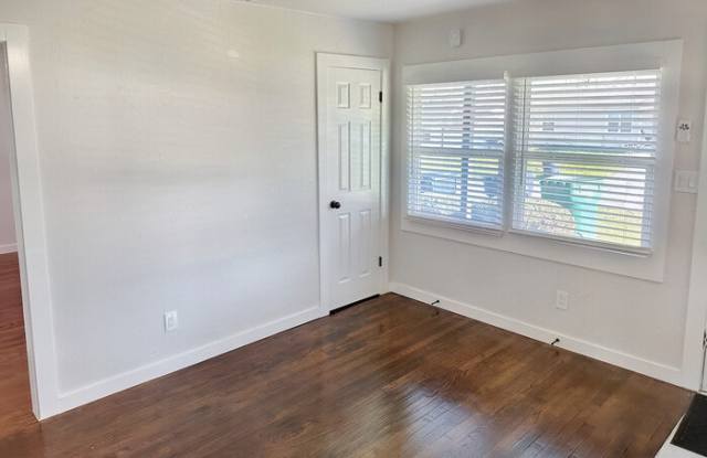 3221 Northeast 16th Street