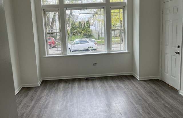 7115 S Emerald Avenue