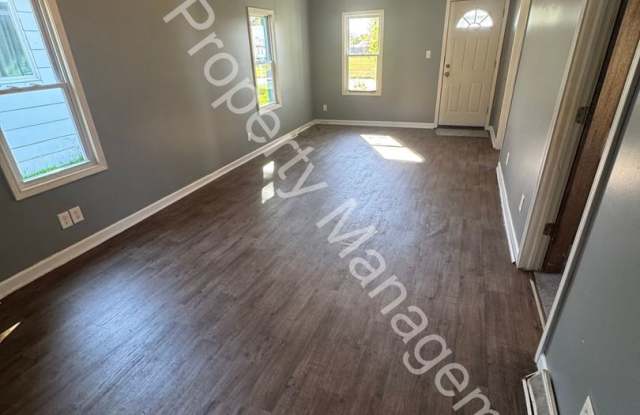 Photo of 2 Bed 1 Bath Saginaw Home w/ Garage