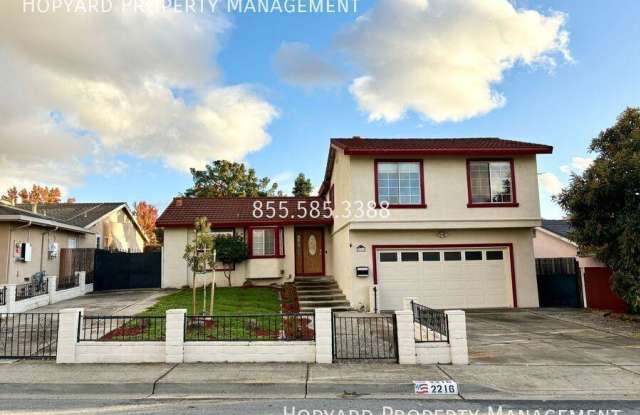 2216 Edsel Drive