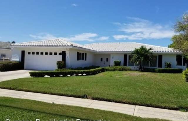 3944 Doral Dr - 3944 Doral Drive, Town 'n' Country, FL 33634