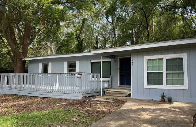 AWESOME 4/2 House w/ Wood Floors, Deck, Fenced Yard,  W/D! Walk To the STADIUM  Collegetown! $1695/month! Available August 1st! photos photos