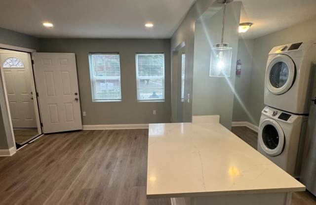 1730 ABERDEEN Road unit: 1