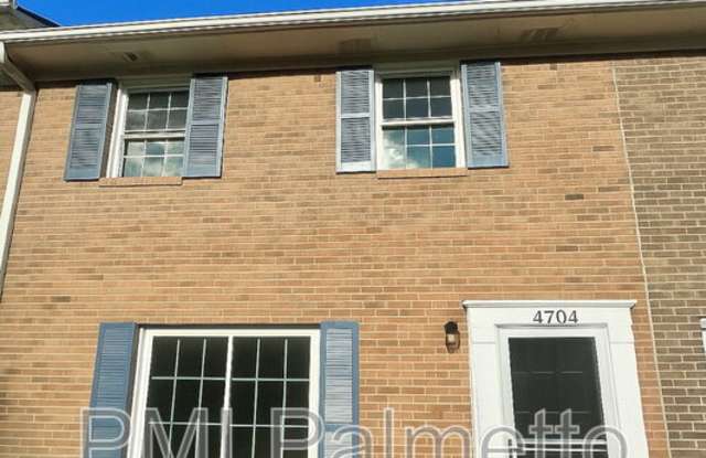 Photo of 4704 Palm Tree Ln