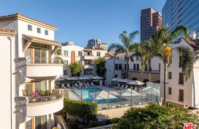 1040 E Glendon Ave unit: 4152