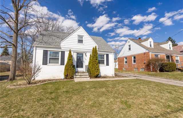 5163 Haverford Dr