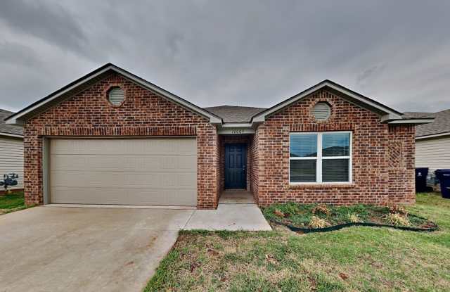Amazing Spacious 4 Bedroom Home in Mustang Schools
