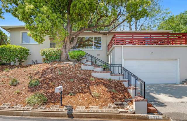 255 Malcolm Drive