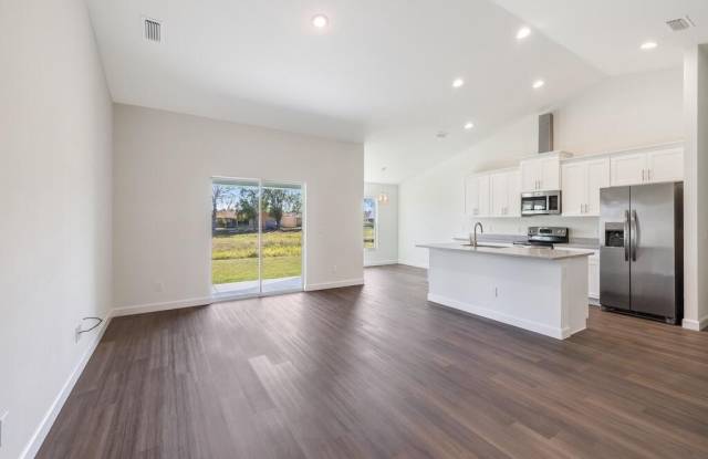 2749 Quentin Avenue SE