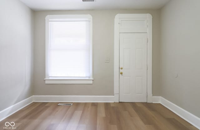 1668 S Talbott Street