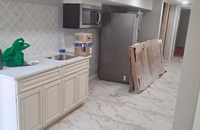 566 SENTNER Street unit: B