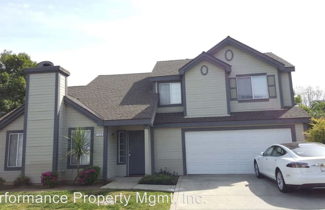 8735 N. Cedar #140 - 8735 North Cedar Avenue, Fresno, CA 93720