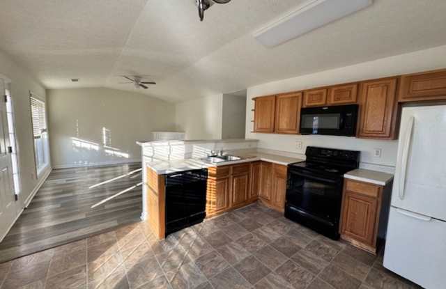 161 Cold Water Terrace