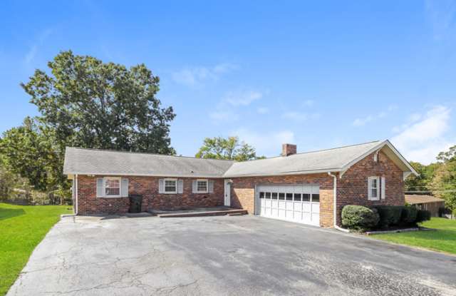 Photo of 100 Chriswood Avenue