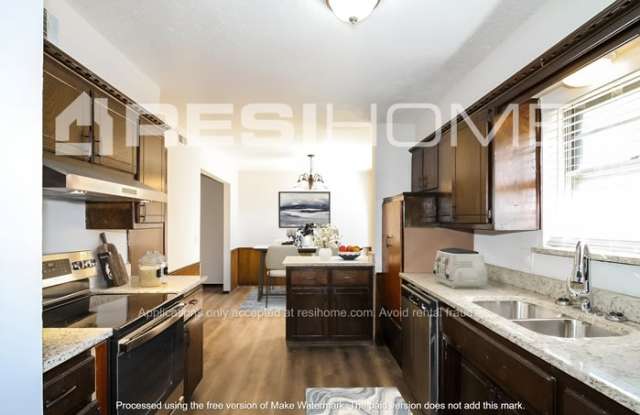 916 Northwest 9th Street