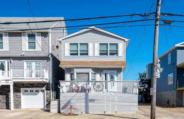 260 Hancock Avenue