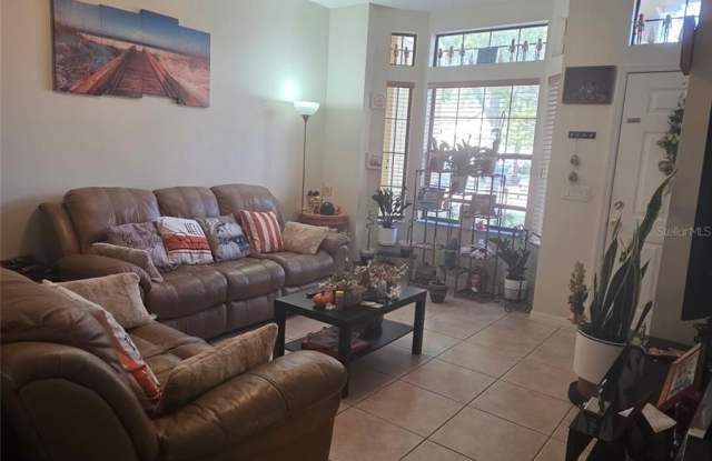 6013 SCOTCHWOOD GLEN