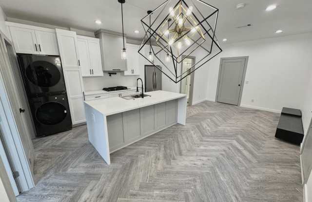 2643 Summerchase Avenue