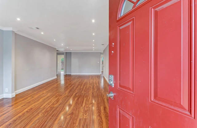 Photo of 6217 Dewar Way