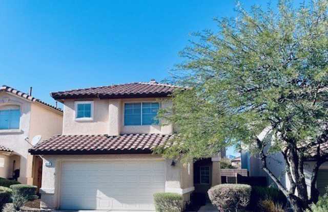 913 Toro Canyon Ln