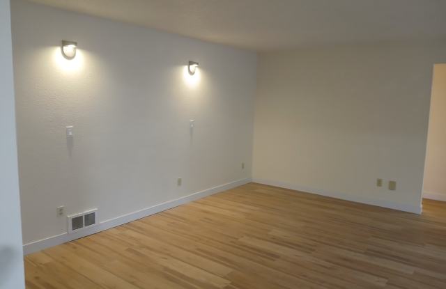 Photo of 7622 Chinook Avenue