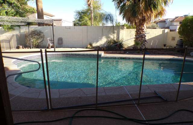 Photo of 5323 W NORTH Lane