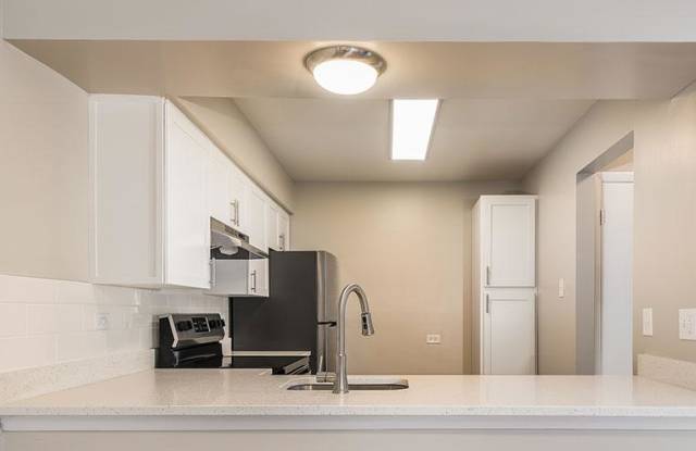 Lakeside at Wheaton Apartments