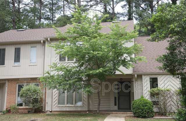 112 Mossbark Lane
