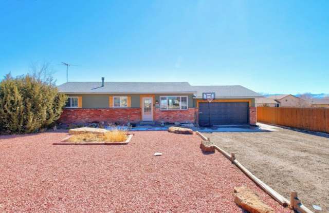 250 W Baldwyn Dr.