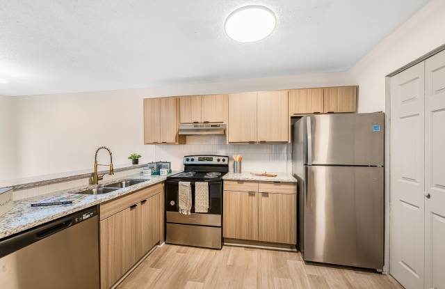 Enclave at North Point Apartment Homes