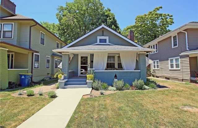 4246 Carrollton Avenue