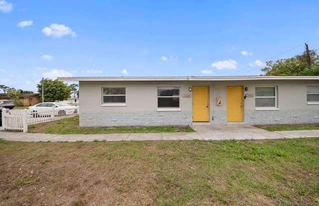 5458-5460 5th Ave