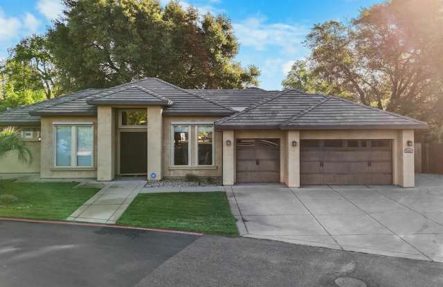 HIDDEN GEM IN ORANGEVALE - GORGEOUS 4 BED, 3 BATH ESTATE!!