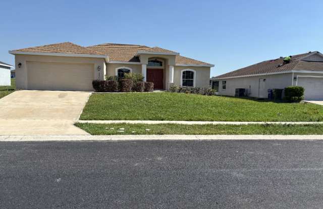 Photo of Spacious 4-Bedroom 2 bathroom Home in Winter Haven **NEW PICTURES COMING SOON!!!
