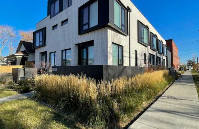 3400 Lawrence Street