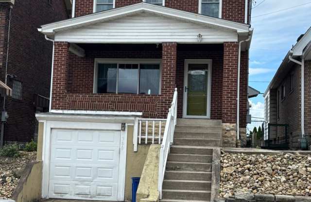 Photo of 3 Bedroom Home - Brookline!