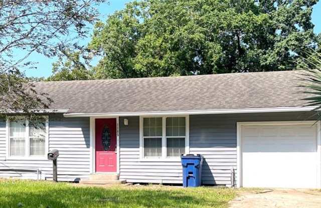 Photo of 1105 North Arcola Street