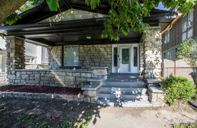 Move fast on this one. Apply within 24 hours of your showing and lock in $250 off your monthly rent for the entire 12 month term!!!