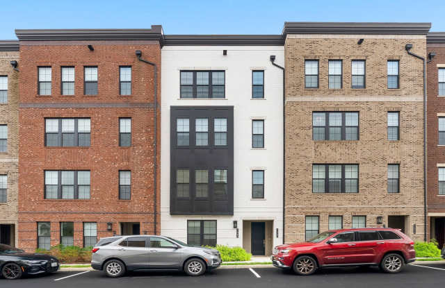 Photo of 7465 BACKETT WOOD Terrace unit: 1215