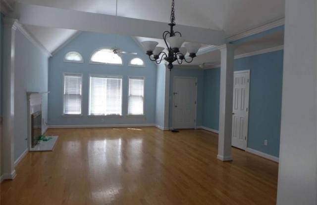 4710 Fairway View Ct