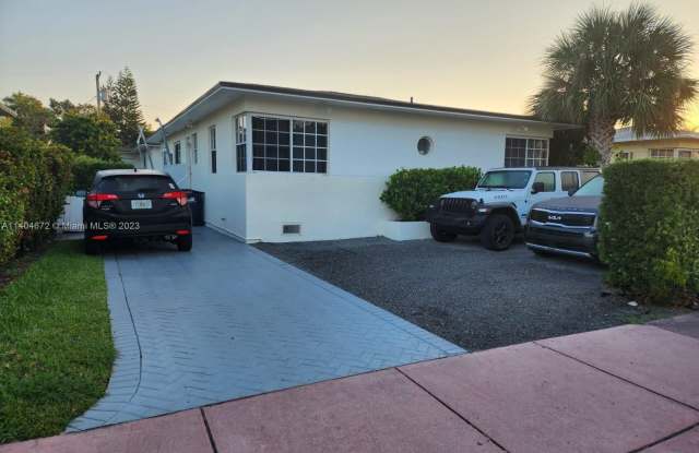 2145 Bay Dr