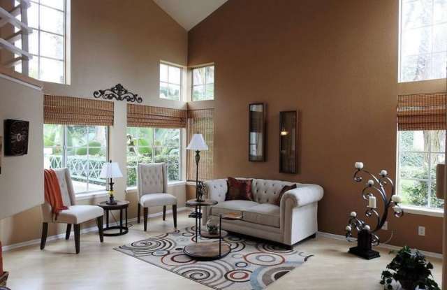 Photo of The perfect 3 Bed 3 bath Townhouse